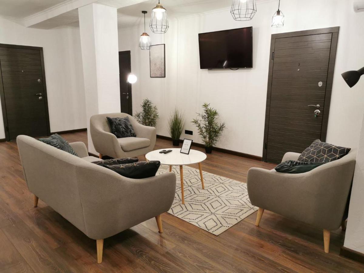 Style Hotel Ungheni Targ Exterior foto